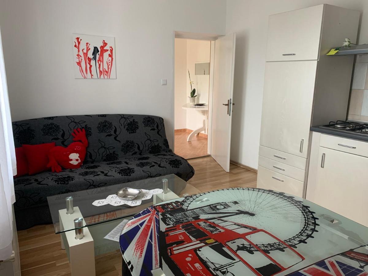 Apartmani Spomenka Seline Buitenkant foto