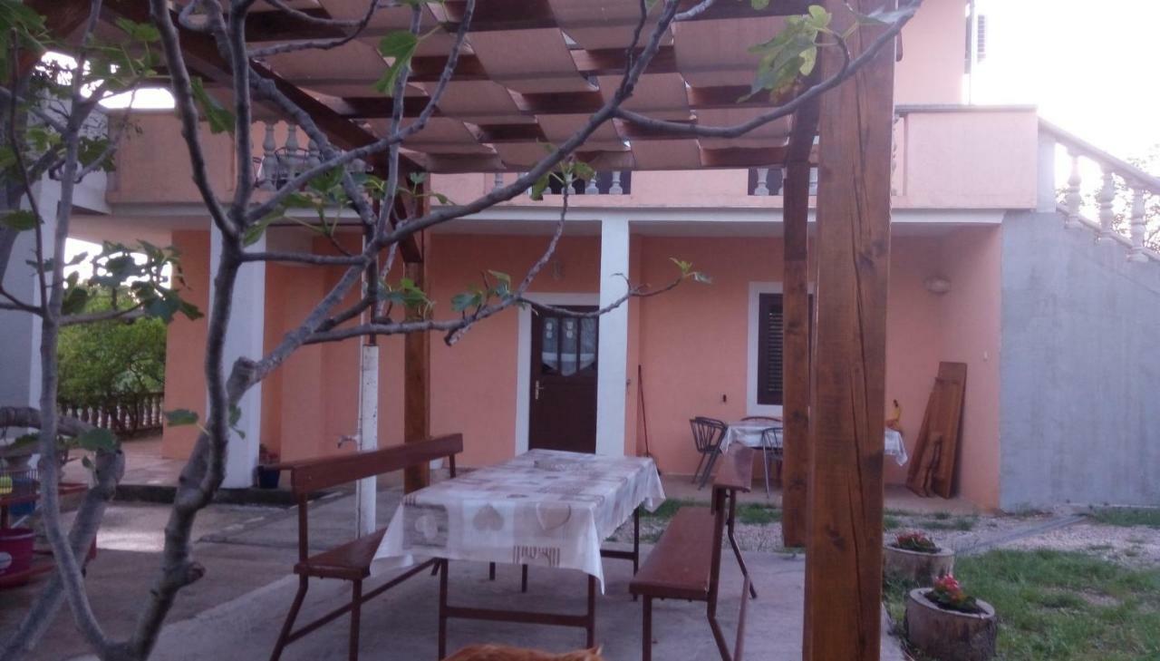 Apartmani Spomenka Seline Buitenkant foto